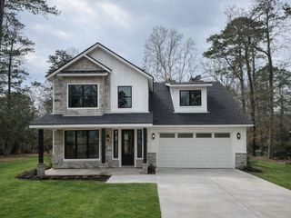 1855 East Lake Drive, Huntsville, TX 77340