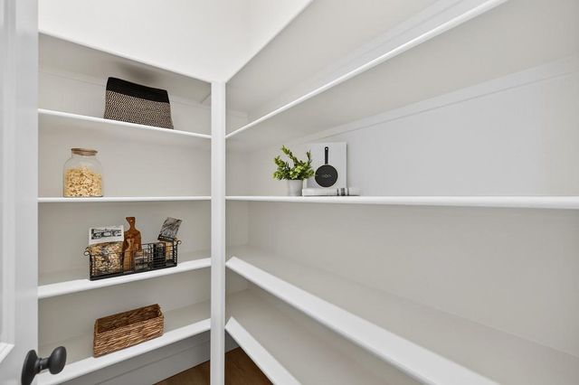 3220 Crocker Dr, Sacramento, CA 95818