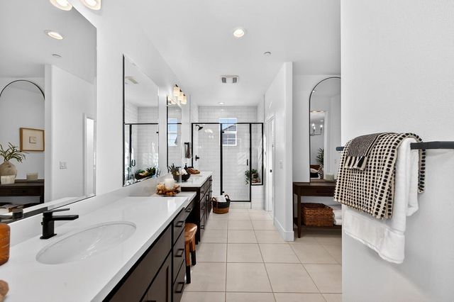 3220 Crocker Dr, Sacramento, CA 95818