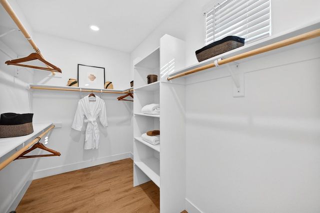 3220 Crocker Dr, Sacramento, CA 95818