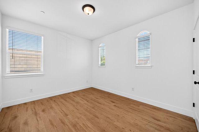 3220 Crocker Dr, Sacramento, CA 95818