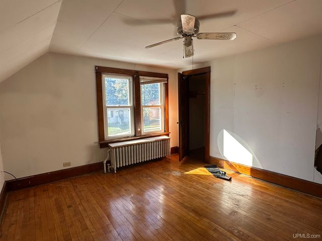 512 E Longyear Street, Bessemer, MI 49911