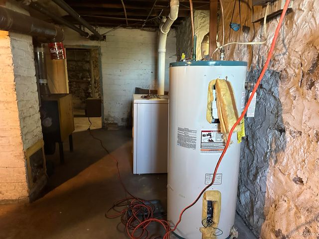 512 E Longyear Street, Bessemer, MI 49911