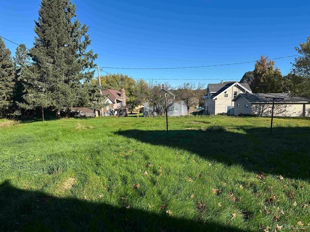 512 E Longyear Street, Bessemer, MI 49911