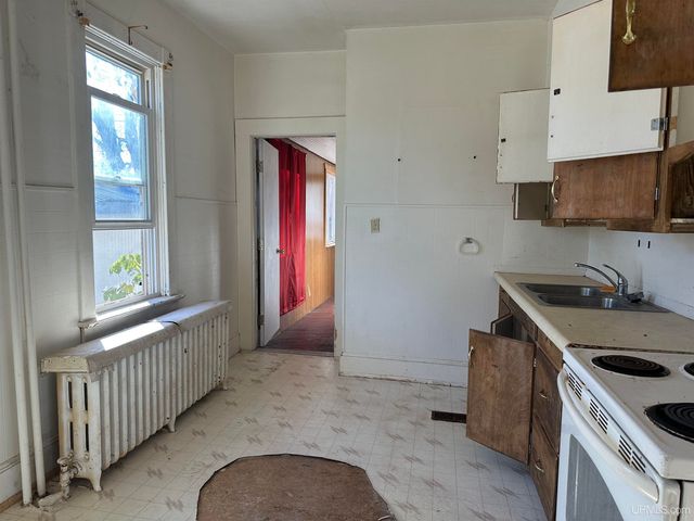 512 E Longyear Street, Bessemer, MI 49911