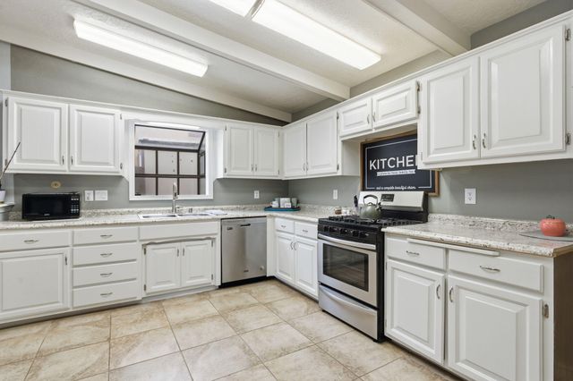 7225 Ticonderoga Road NE, Albuquerque, NM 87109