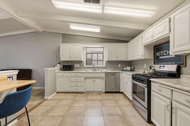 7225 Ticonderoga Road NE, Albuquerque, NM 87109