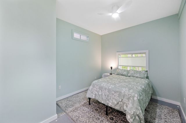 80 Whippoorwill Ln, Decaturville, TN 38329