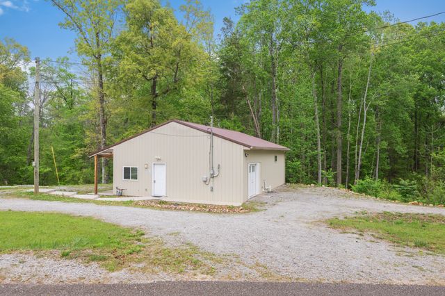 80 Whippoorwill Ln, Decaturville, TN 38329