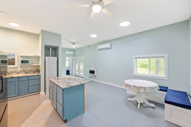 80 Whippoorwill Ln, Decaturville, TN 38329