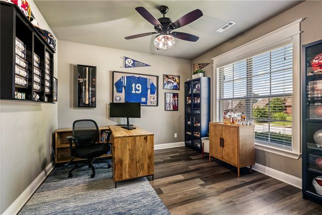6307 S 49th Street, Rogers, AR 72758