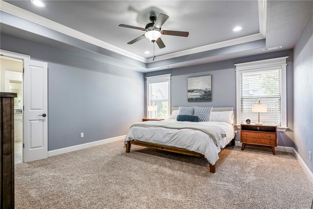 6307 S 49th Street, Rogers, AR 72758