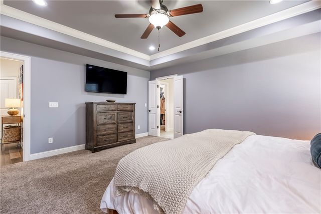 6307 S 49th Street, Rogers, AR 72758
