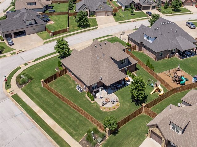 6307 S 49th Street, Rogers, AR 72758