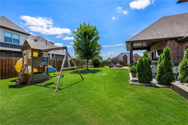 6307 S 49th Street, Rogers, AR 72758