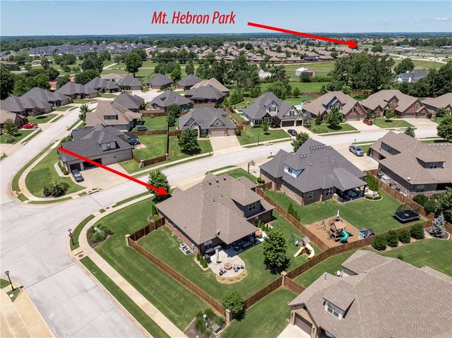 6307 S 49th Street, Rogers, AR 72758