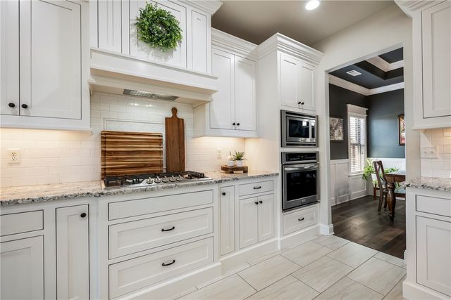 6307 S 49th Street, Rogers, AR 72758