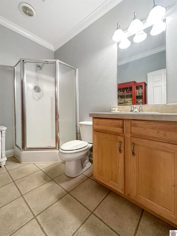 208 Goose Creek Dr, Cadiz, KY 42211