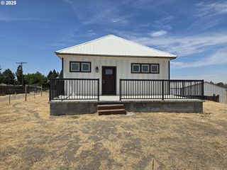 80730 CRAIG Rd, Hermiston, OR 97838