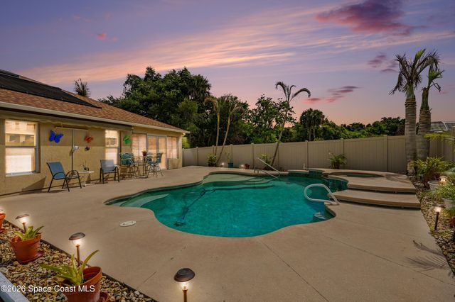 135 Country Woods Place, Merritt Island, FL 32952