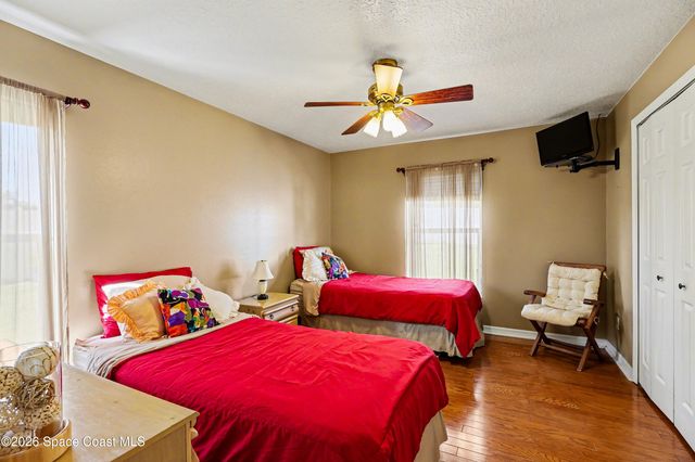 135 Country Woods Place, Merritt Island, FL 32952