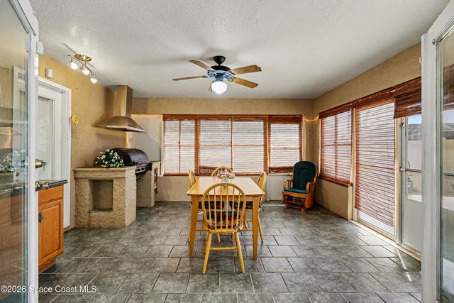 135 Country Woods Place, Merritt Island, FL 32952