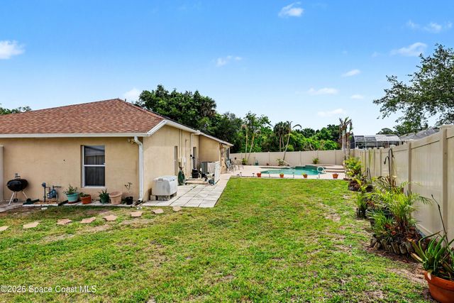 135 Country Woods Place, Merritt Island, FL 32952