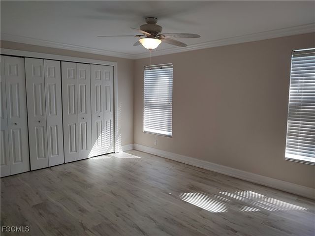 2220 SE 7th ST, Cape Coral, FL 33990