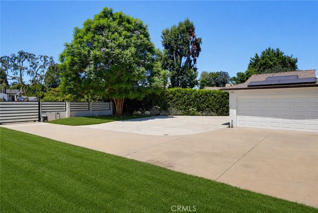 8740 Paso Robles, Northridge, CA 91325