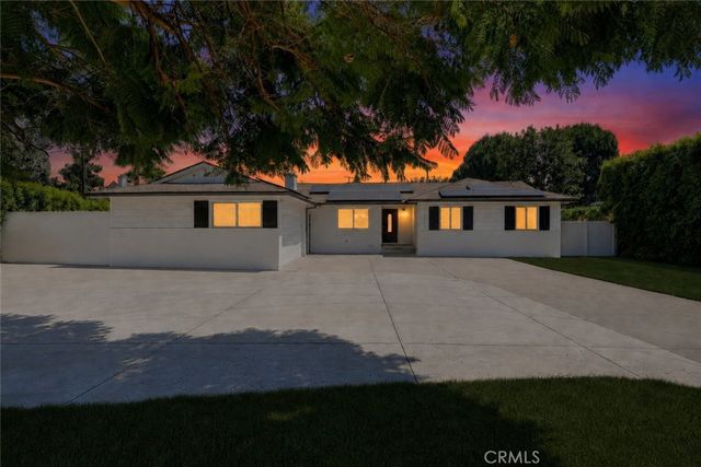 8740 Paso Robles, Northridge, CA 91325