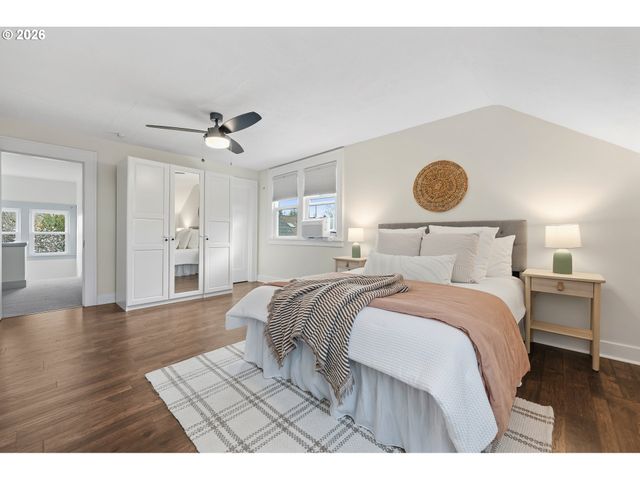 3123 Se WOODWARD St, Portland, OR 97202