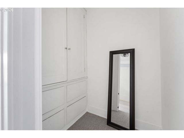 3123 Se WOODWARD St, Portland, OR 97202