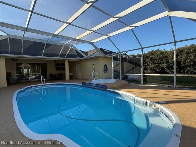 631 Sunset Pointe Drive, Lake Placid, FL 33852