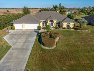 631 Sunset Pointe Drive, Lake Placid, FL 33852