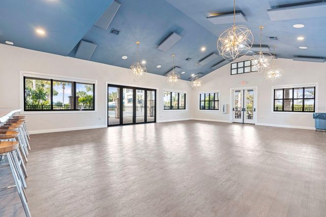 7304 MILESTONE DRIVE, Apollo Beach, FL 33572