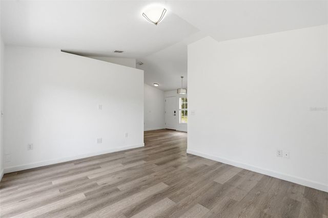 4907 BRADFORD LANE, Tampa, FL 33624