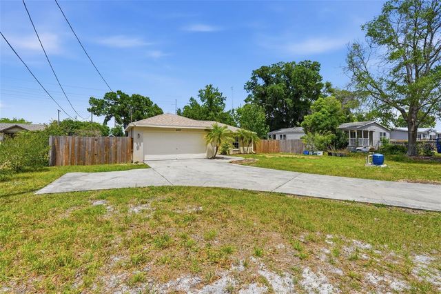 4907 BRADFORD LANE, Tampa, FL 33624
