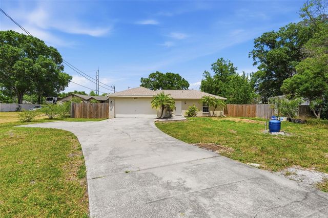4907 BRADFORD LANE, Tampa, FL 33624