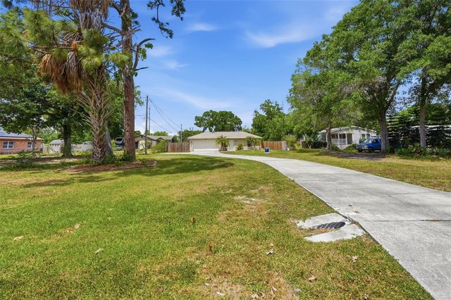 4907 BRADFORD LANE, Tampa, FL 33624