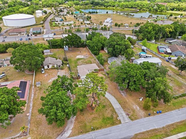 4907 BRADFORD LANE, Tampa, FL 33624