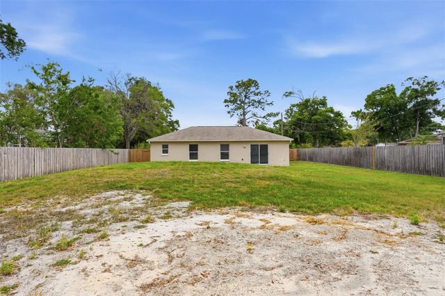 4907 BRADFORD LANE, Tampa, FL 33624