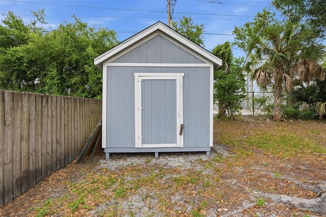 4907 BRADFORD LANE, Tampa, FL 33624