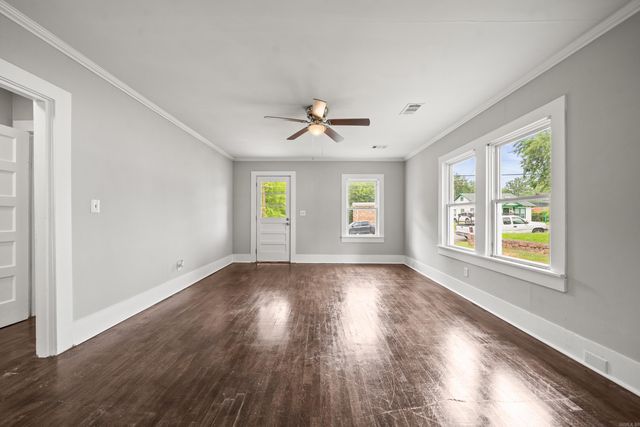 311 Henderson St, Hot Springs, AR 71913