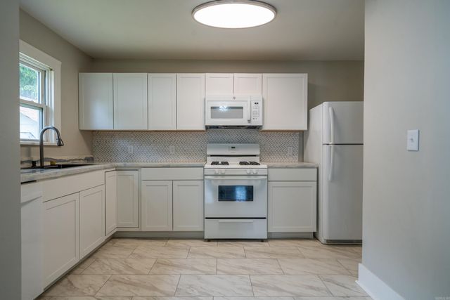 311 Henderson St, Hot Springs, AR 71913