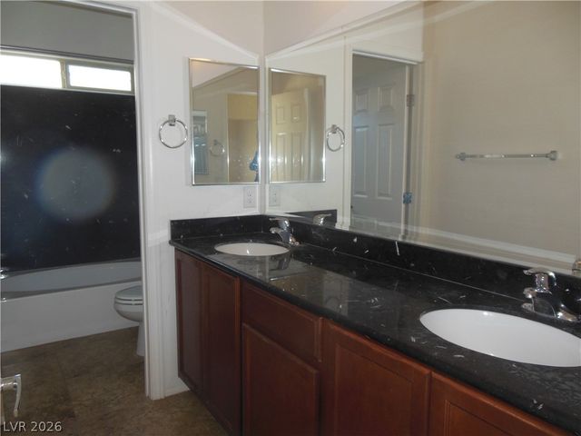 8118 Minots Ledge Avenue, Las Vegas, NV 89147