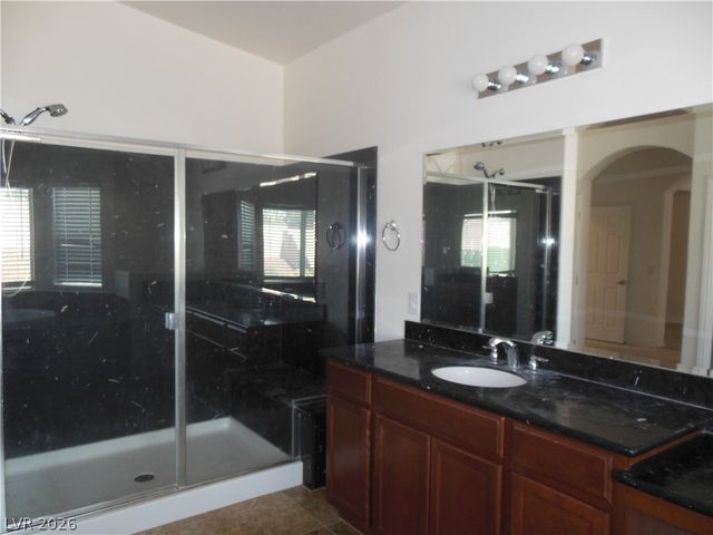 8118 Minots Ledge Avenue, Las Vegas, NV 89147