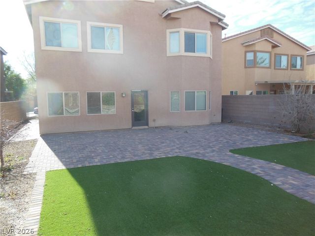 8118 Minots Ledge Avenue, Las Vegas, NV 89147