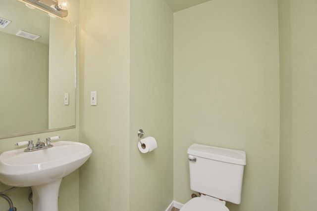 1360 Oak Ridge Dr, Colfax, CA 95713