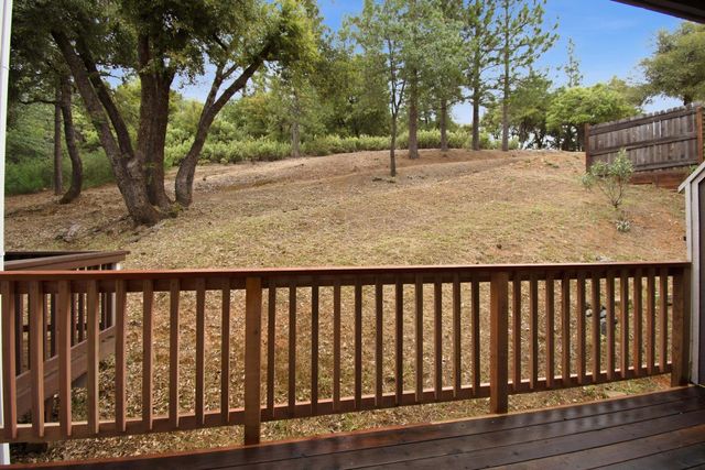 1360 Oak Ridge Dr, Colfax, CA 95713