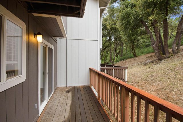 1360 Oak Ridge Dr, Colfax, CA 95713